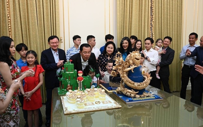 Các cựu Thủ tướng Thái Lan dự sinh nhật Thủ tướng Campuchia